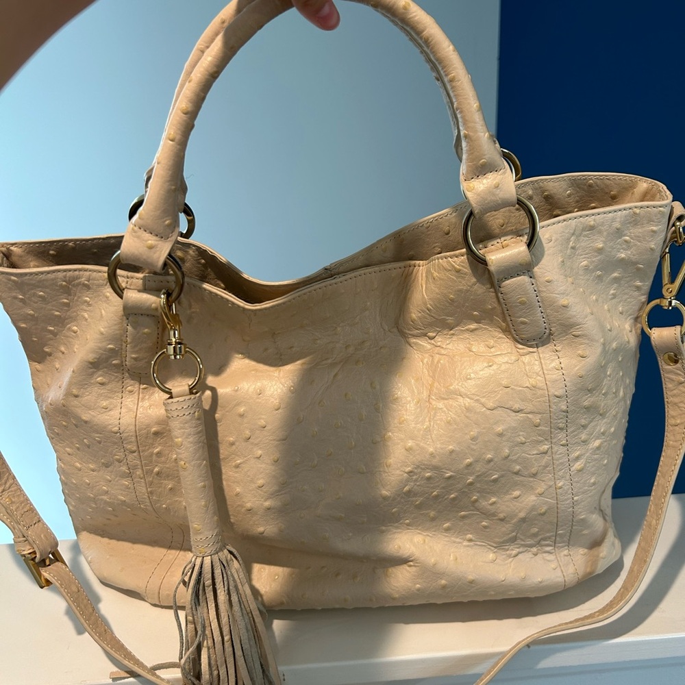 G.I.L.I. Cream Textured Tote Bag